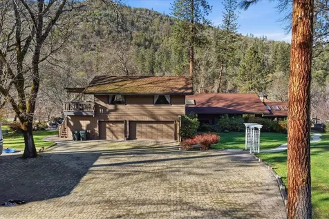 1407 Upper River Road Gold Hill OR 97525
