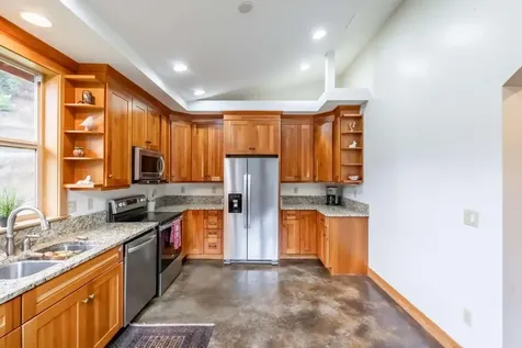 4760 Galls Creek Road Gold Hill OR 97525