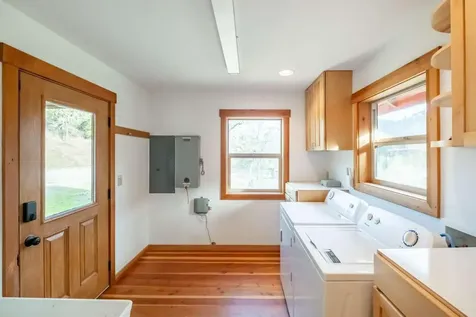 4760 Galls Creek Road Gold Hill OR 97525