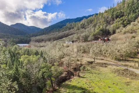 4760 Galls Creek Road Gold Hill OR 97525