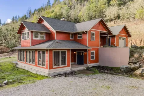 4760 Galls Creek Road Gold Hill OR 97525