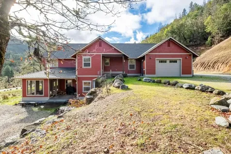 4760 Galls Creek Road Gold Hill OR 97525