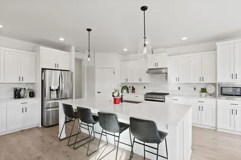 3842 NE Oakside Loop Bend OR 97701