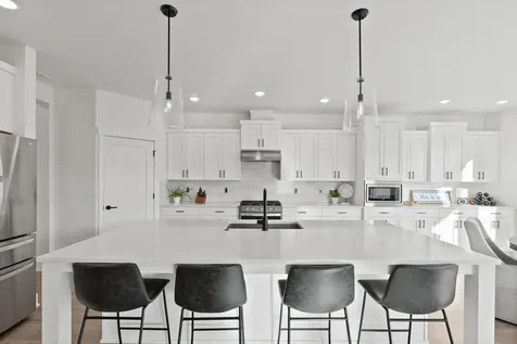 3842 NE Oakside Loop Bend OR 97701