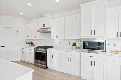 3842 NE Oakside Loop Bend OR 97701