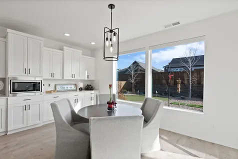 3842 NE Oakside Loop Bend OR 97701
