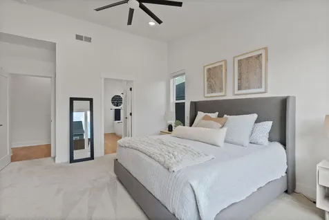 3842 NE Oakside Loop Bend OR 97701