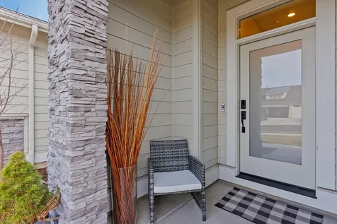3842 NE Oakside Loop Bend OR 97701