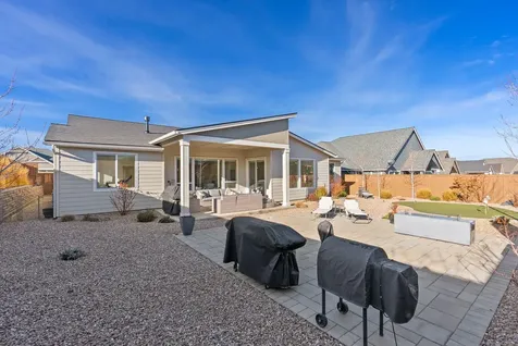 3842 NE Oakside Loop Bend OR 97701