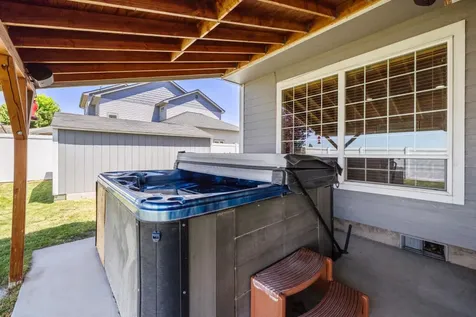 3934 El Cerrito Way Klamath Falls OR 97603