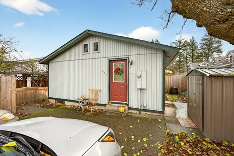 303 Garfield Street Ashland OR 97520