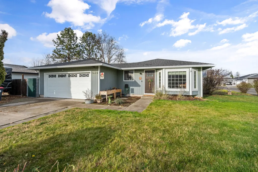 1426 Timothy Street Central Point OR 97502