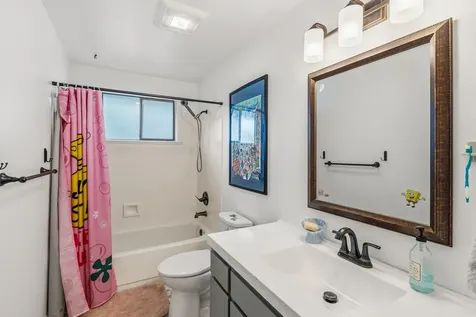 1426 Timothy Street Central Point OR 97502
