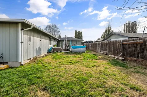 1426 Timothy Street Central Point OR 97502