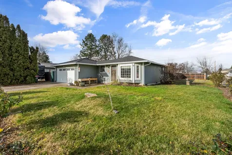 1426 Timothy Street Central Point OR 97502