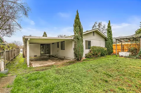 1846 Hart Avenue Medford OR 97501