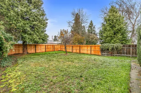 1846 Hart Avenue Medford OR 97501
