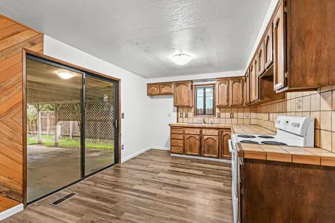 1846 Hart Avenue Medford OR 97501