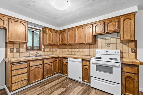 1846 Hart Avenue Medford OR 97501