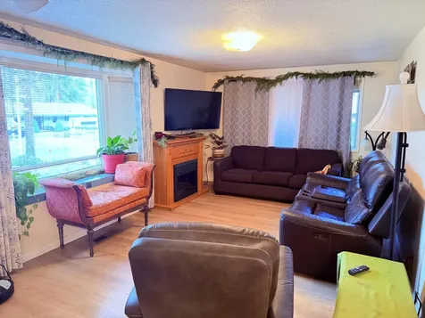 465 S 3rd Street Jacksonville OR 97530