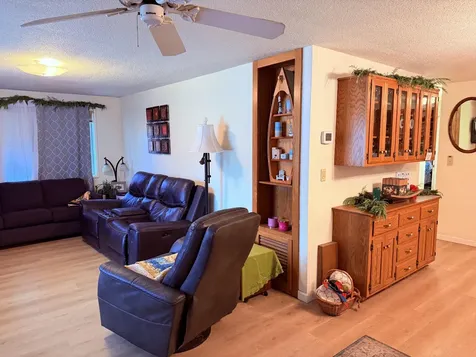 465 S 3rd Street Jacksonville OR 97530