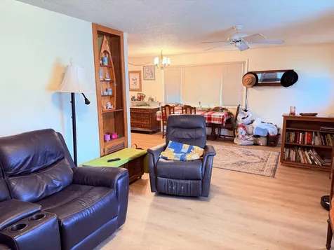 465 S 3rd Street Jacksonville OR 97530