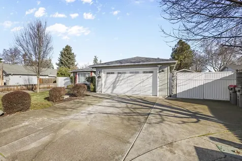 1378 Glengrove Avenue Central Point OR 97502