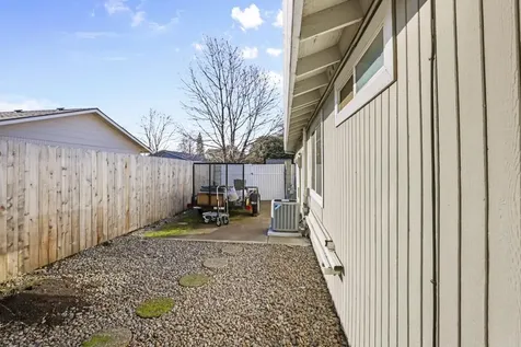 1378 Glengrove Avenue Central Point OR 97502