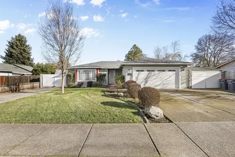 1378 Glengrove Avenue Central Point OR 97502