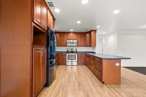 1758 Pearl Eye Lane Medford OR 97504