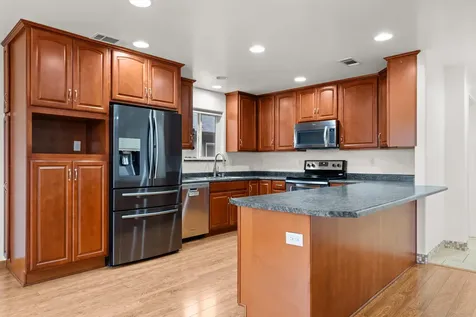 1758 Pearl Eye Lane Medford OR 97504