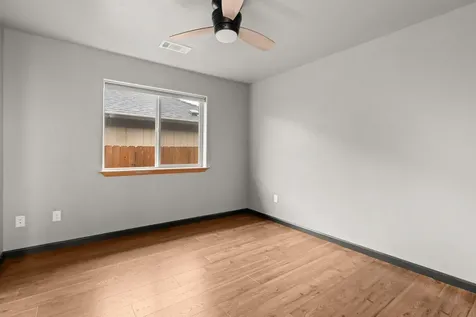 1758 Pearl Eye Lane Medford OR 97504