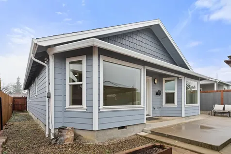 1758 Pearl Eye Lane Medford OR 97504