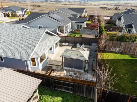1758 Pearl Eye Lane Medford OR 97504