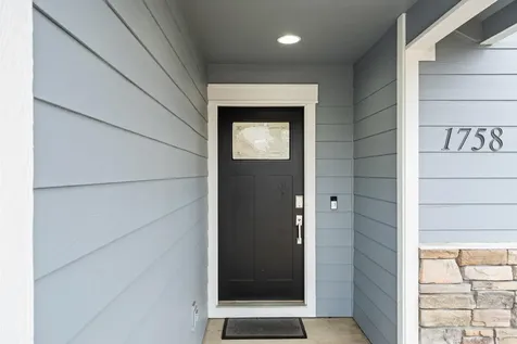1758 Pearl Eye Lane Medford OR 97504