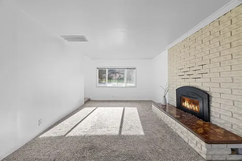 2381 Brentwood Street Medford OR 97504