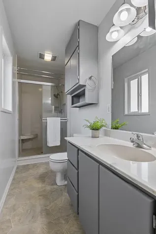 2381 Brentwood Street Medford OR 97504