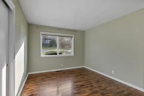 2381 Brentwood Street Medford OR 97504