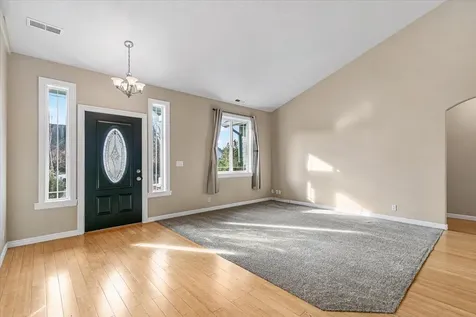 142 Whispering Drive Grants Pass OR 97527