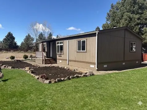 61445 SE 27th Bend OR 97702