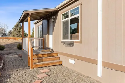 61445 SE 27th Bend OR 97702