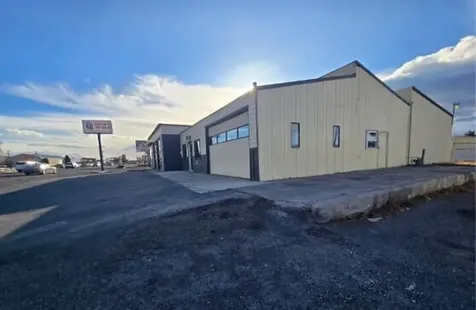 1497 NW 6th Street Redmond OR 97756