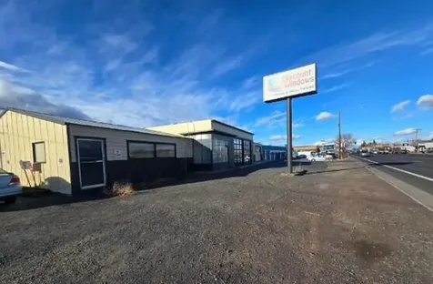 1497 NW 6th Street Redmond OR 97756