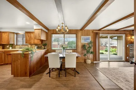 704 NW Sandy Drive Grants Pass OR 97526