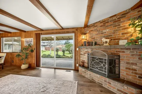 704 NW Sandy Drive Grants Pass OR 97526
