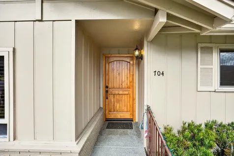 704 NW Sandy Drive Grants Pass OR 97526