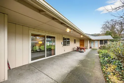 704 NW Sandy Drive Grants Pass OR 97526