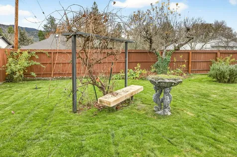 704 NW Sandy Drive Grants Pass OR 97526