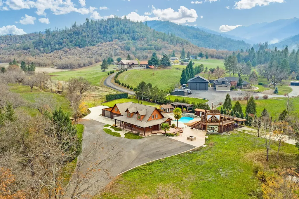 5650 Kane Creek Road Central Point OR 97502