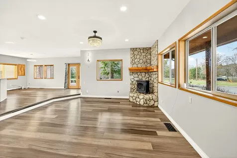 5650 Kane Creek Road Central Point OR 97502